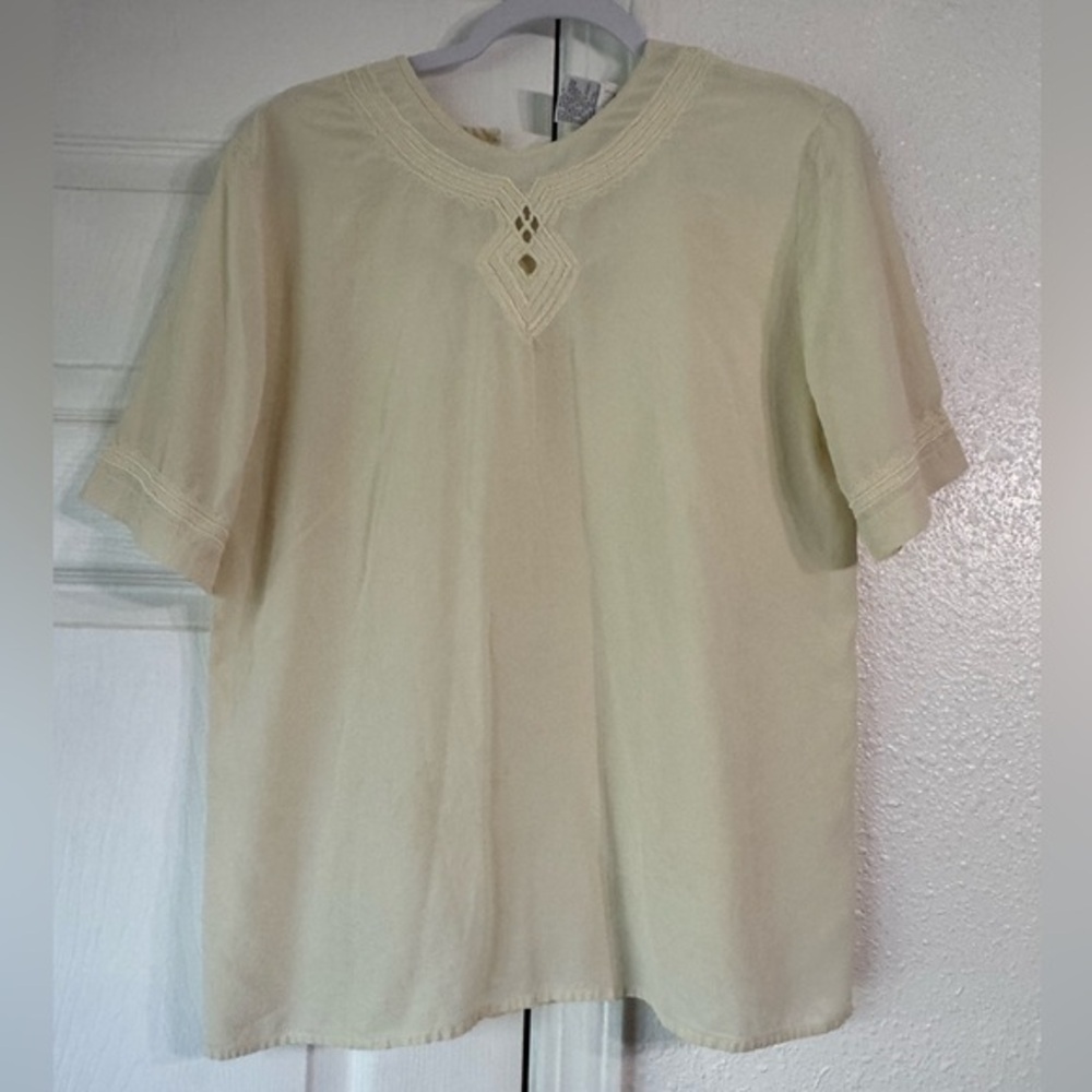 Vintage Tess 100% Silk Elegant Cream Women's Top